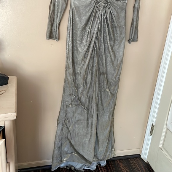 Ieena for Mac Duggal
Silver Shimmer V-neck Gown - Picture 7 of 13